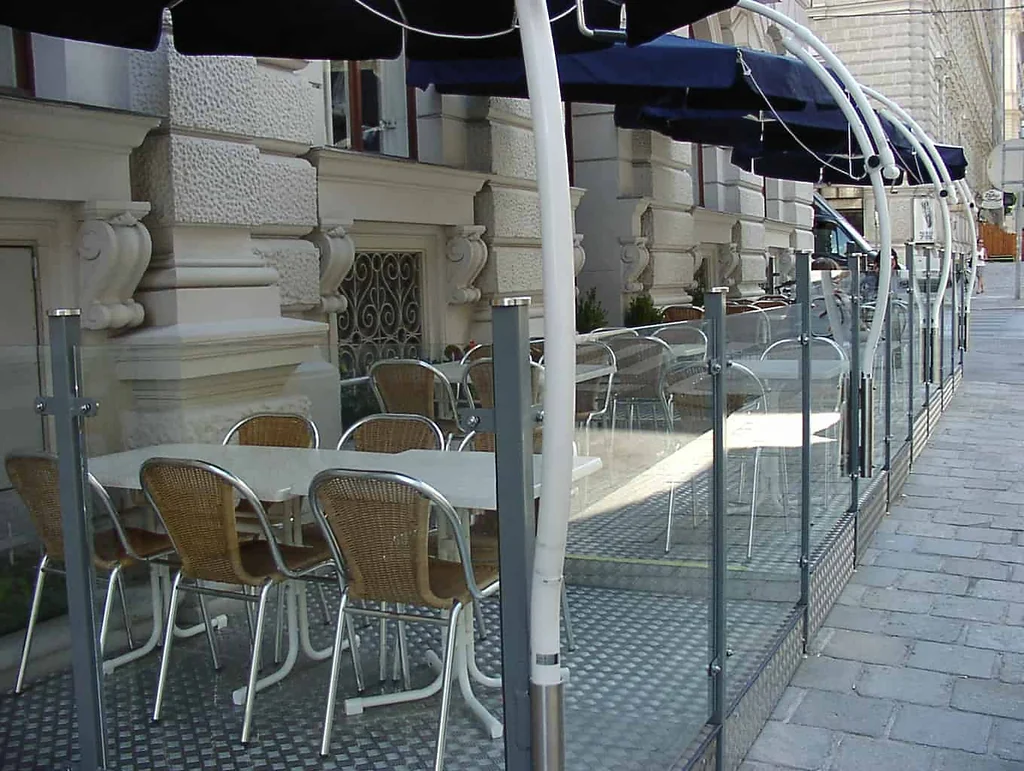 Podest für Gastgarten